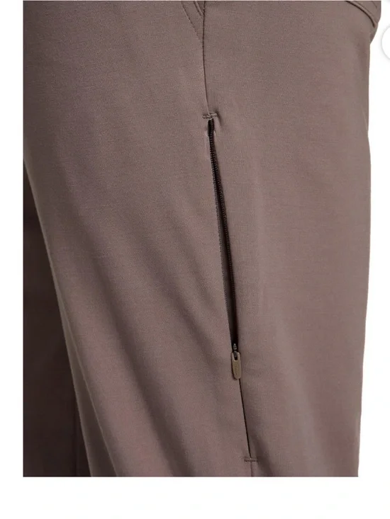 NEW 🆕 Reebok Men's Stretch Performance Pants six pockets - Picture 4 of 8